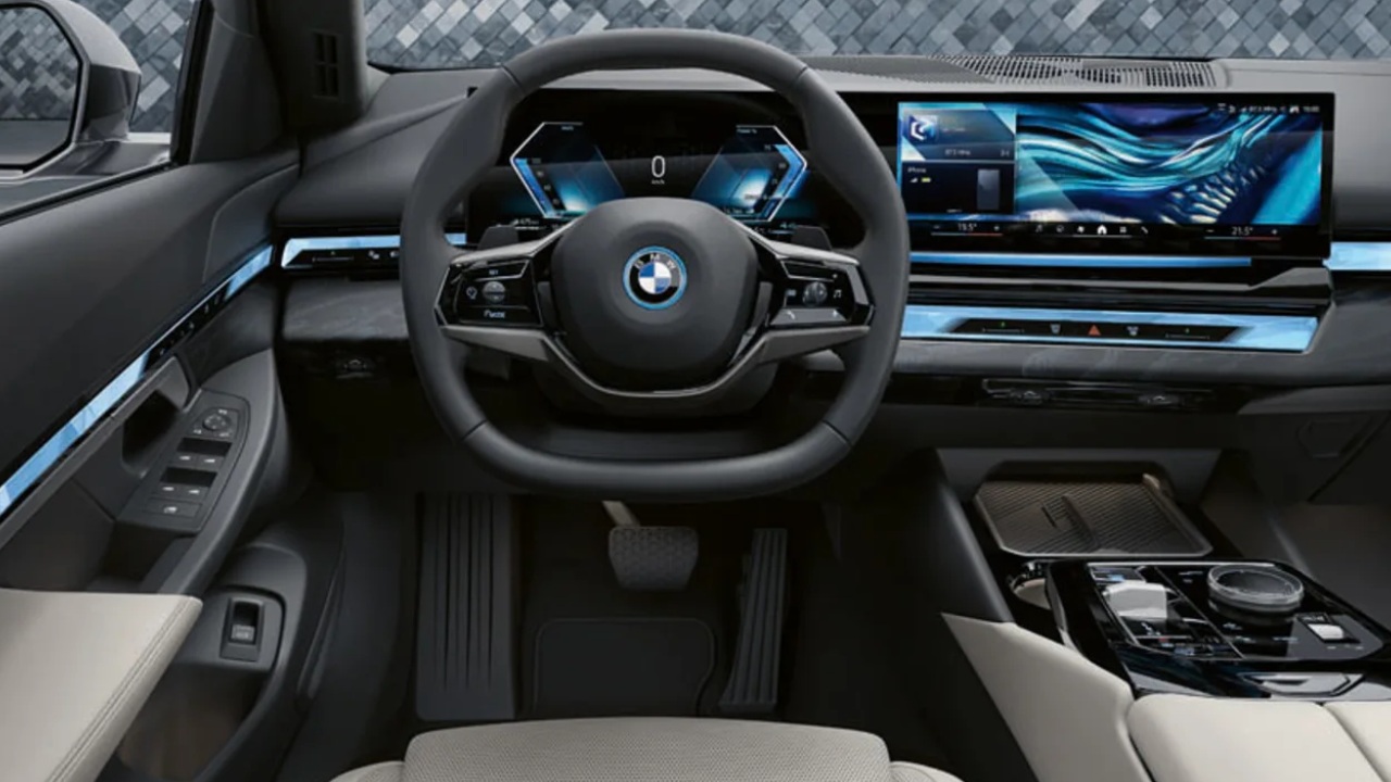 Rent A Car in Al Qusais